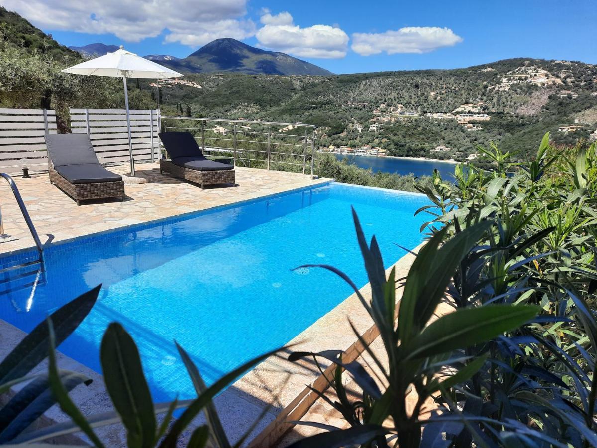Villas Amantea- Four Villas With Big Pool And Infinity Pool Szívota Kültér fotó