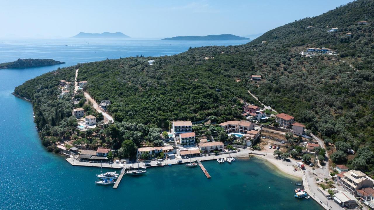 Villas Amantea- Four Villas With Big Pool And Infinity Pool Szívota Kültér fotó