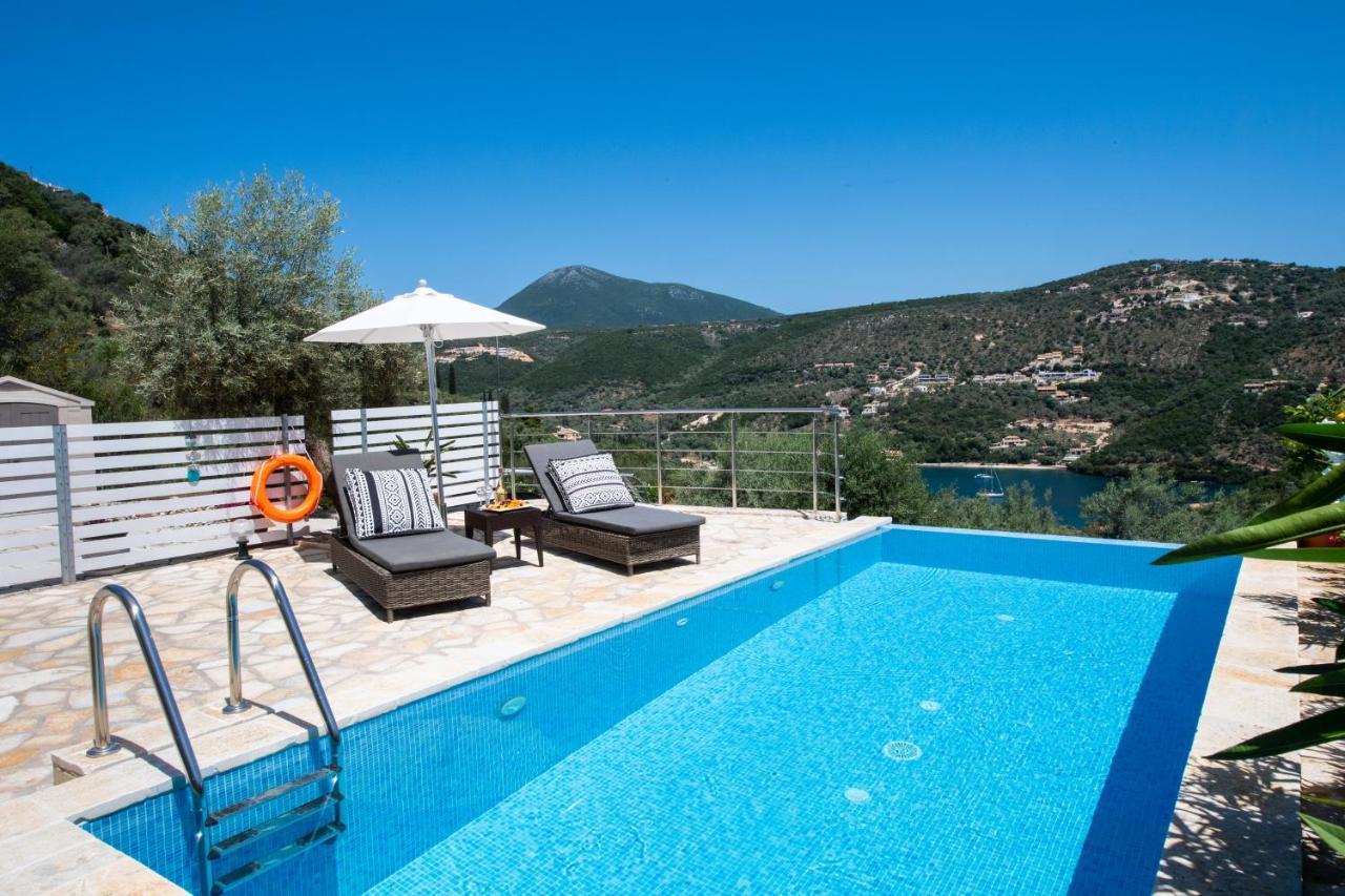 Villas Amantea- Four Villas With Big Pool And Infinity Pool Szívota Kültér fotó