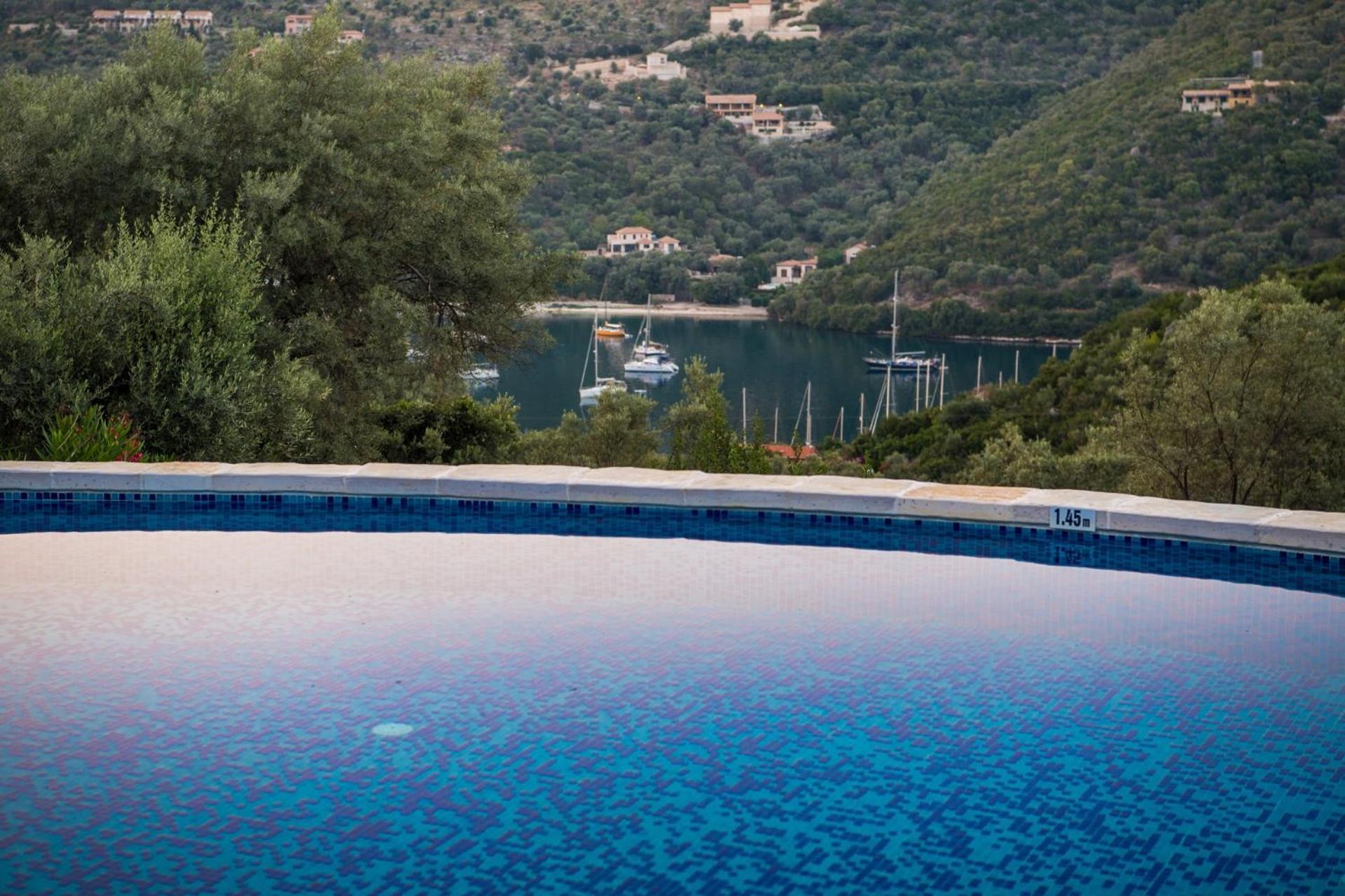 Villas Amantea- Four Villas With Big Pool And Infinity Pool Szívota Kültér fotó