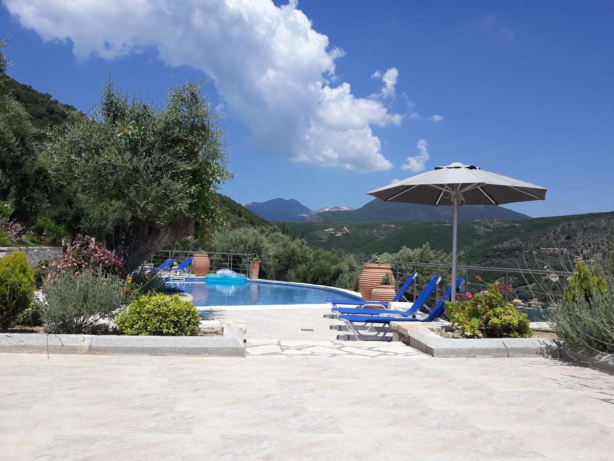 Villas Amantea- Four Villas With Big Pool And Infinity Pool Szívota Kültér fotó