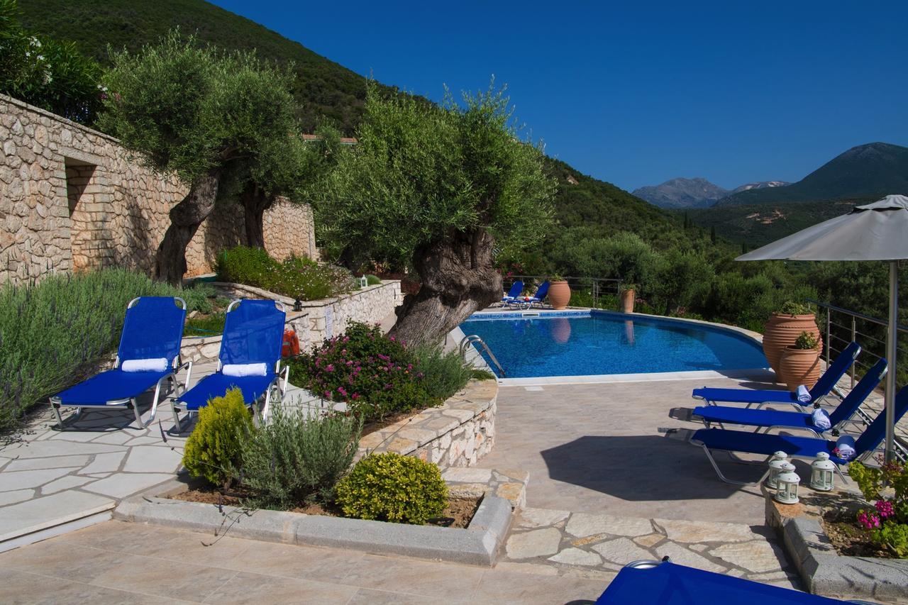 Villas Amantea- Four Villas With Big Pool And Infinity Pool Szívota Kültér fotó